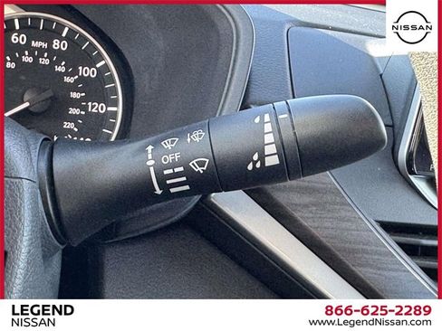 Used 2023 Nissan Altima 2.5 SV image 19