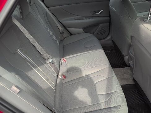 Used 2024 Hyundai Elantra SEL image 14