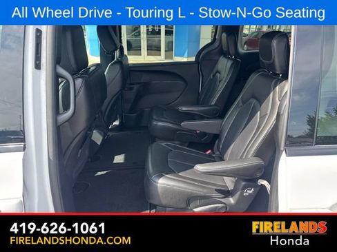 Used 2023 Chrysler Pacifica Touring-L w/ S Appearance Package AWD/4WD image 27