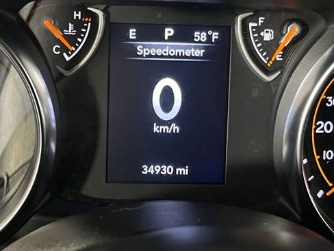 Used 2022 Jeep Wrangler Unlimited Sport image 17