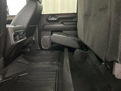 Used 2024 GMC Sierra 2500 Denali w/ Technology Package image 32