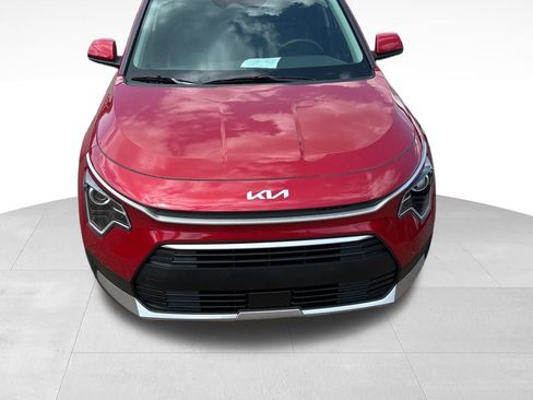 Certified 2025 Kia Niro EX FWD image 1