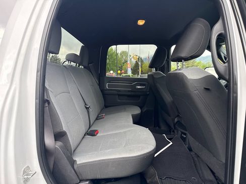 Used 2022 RAM 2500 Big Horn AWD/4WD image 11