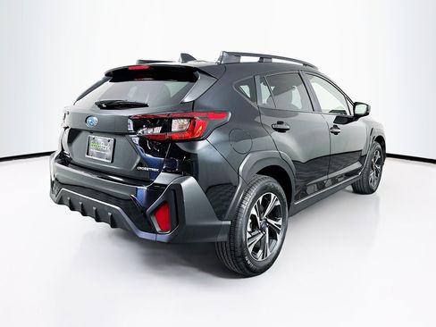Used 2024 Subaru Crosstrek 2.0i Premium image 9