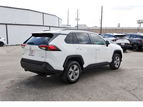 Used 2023 Toyota RAV4 XLE image 7