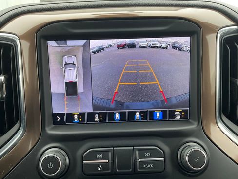 Used 2020 Chevrolet Silverado 2500 High Country w/ Z71 Off-Road Package image 14