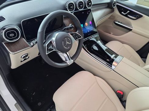New 2027 Mercedes-Benz GLC 300 image 6