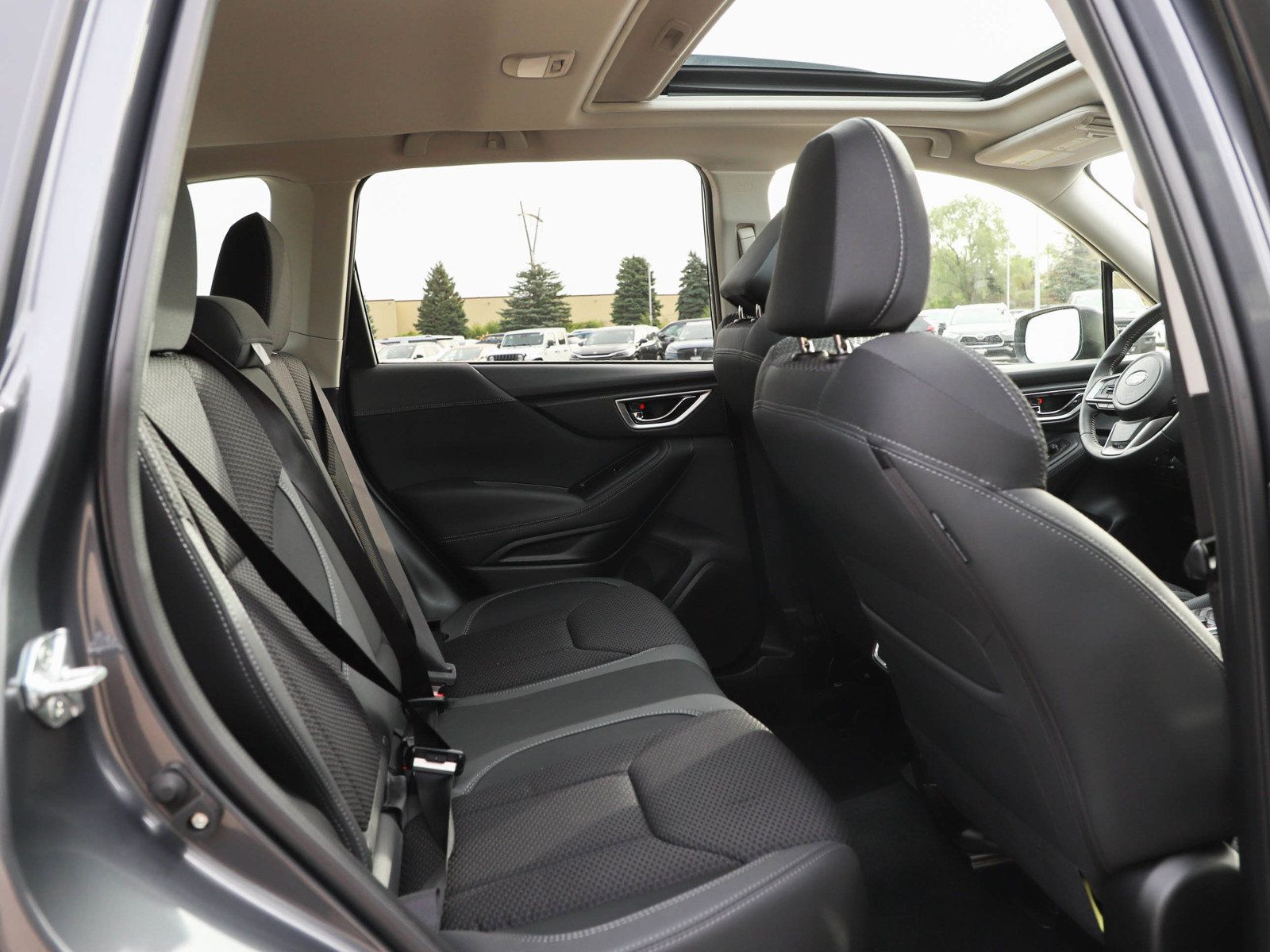 Used 2024 Subaru Forester Premium AWD/4WD image 12