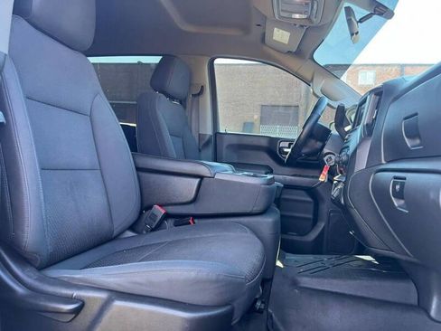 Used 2020 Chevrolet Silverado 1500 Custom w/ Custom Value Package image 16