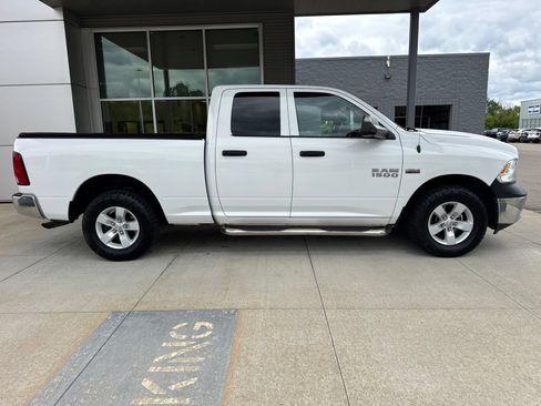 Used 2018 RAM 1500 ST w/ SXT Appearance Group AWD/4WD image 7