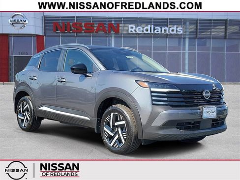 New 2026 Nissan Kicks SV image 1