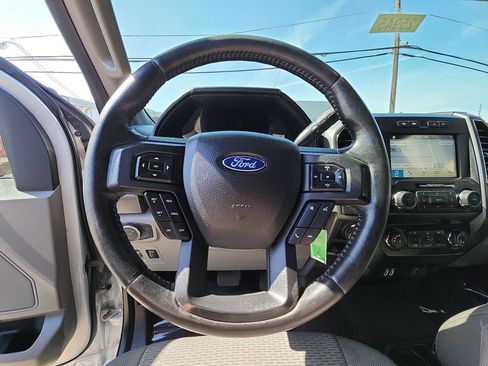 Used 2019 Ford F150 XLT w/ Equipment Group 302A Luxury AWD/4WD image 11