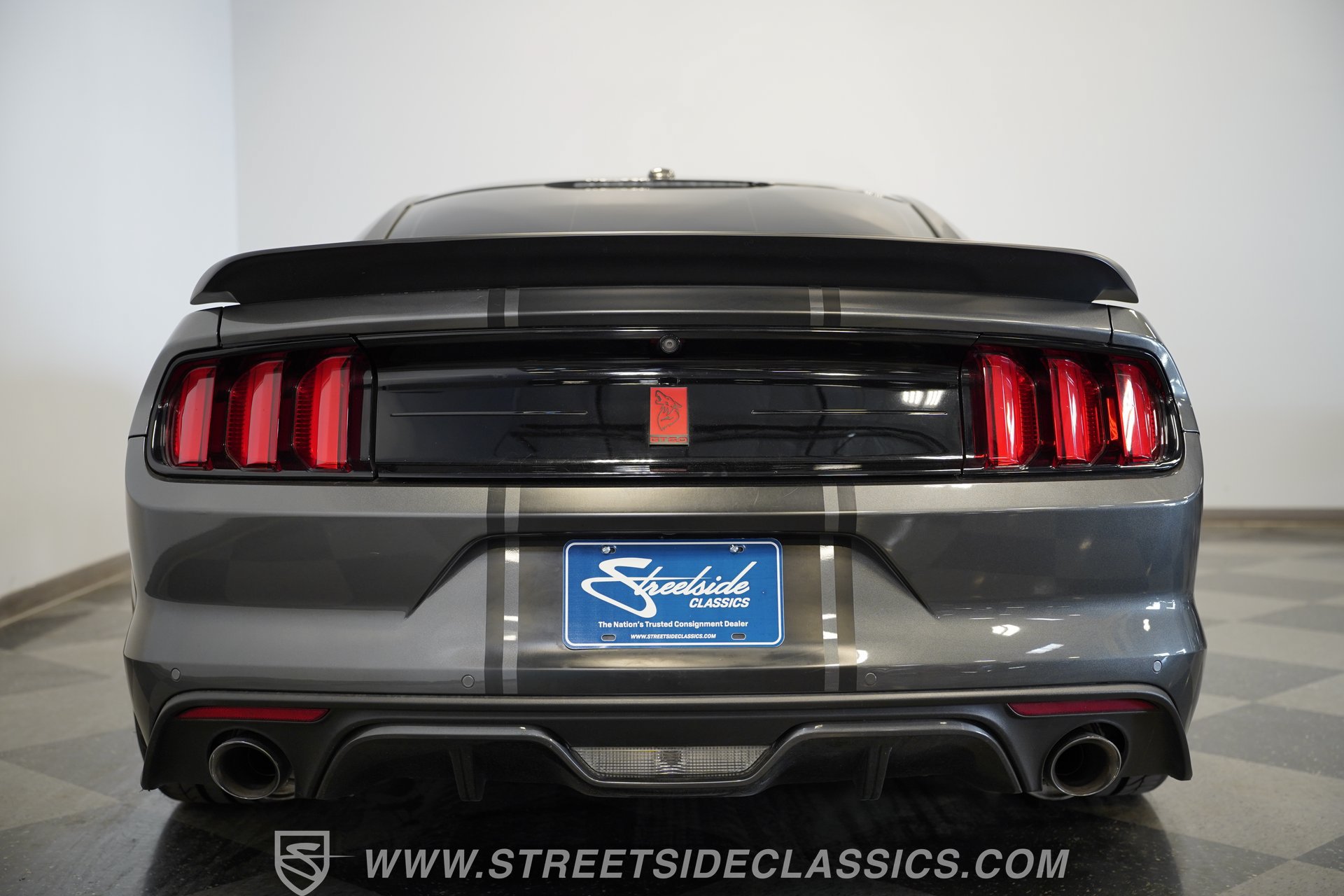 Used 2016 Ford Mustang GT Premium RWD image 11