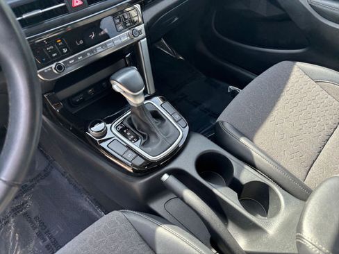 Used 2025 Kia Seltos S FWD image 43