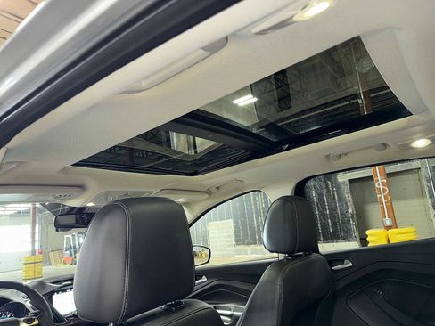 Used 2016 Ford Escape Titanium image 25