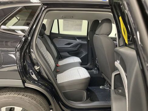 New 2026 Volkswagen Tiguan S image 9