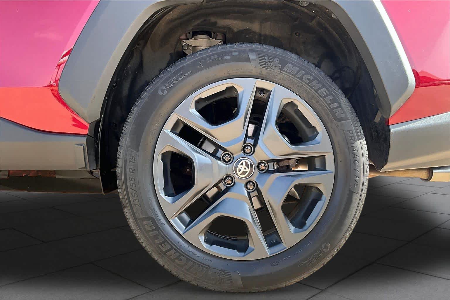 Used 2024 Toyota RAV4 Adventure AWD/4WD image 11