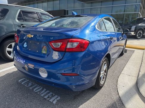 Used 2016 Chevrolet Cruze LT w/ Convenience Package image 9