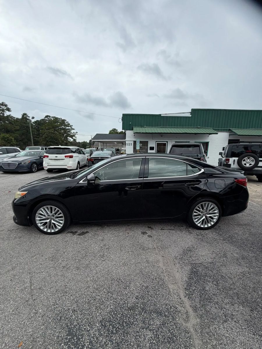 Used 2013 Lexus ES 350 w/ Luxury Pkg FWD image 8