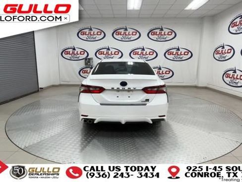 Used 2022 Toyota Camry SE FWD image 7