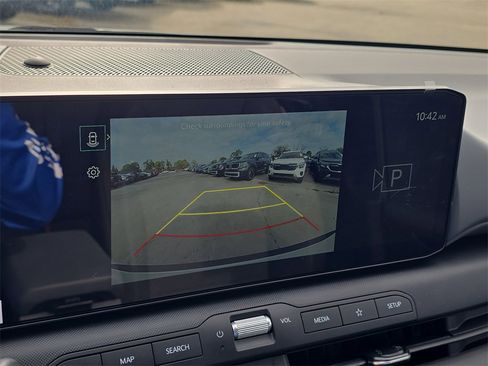 New 2025 Kia K4 LXS image 25