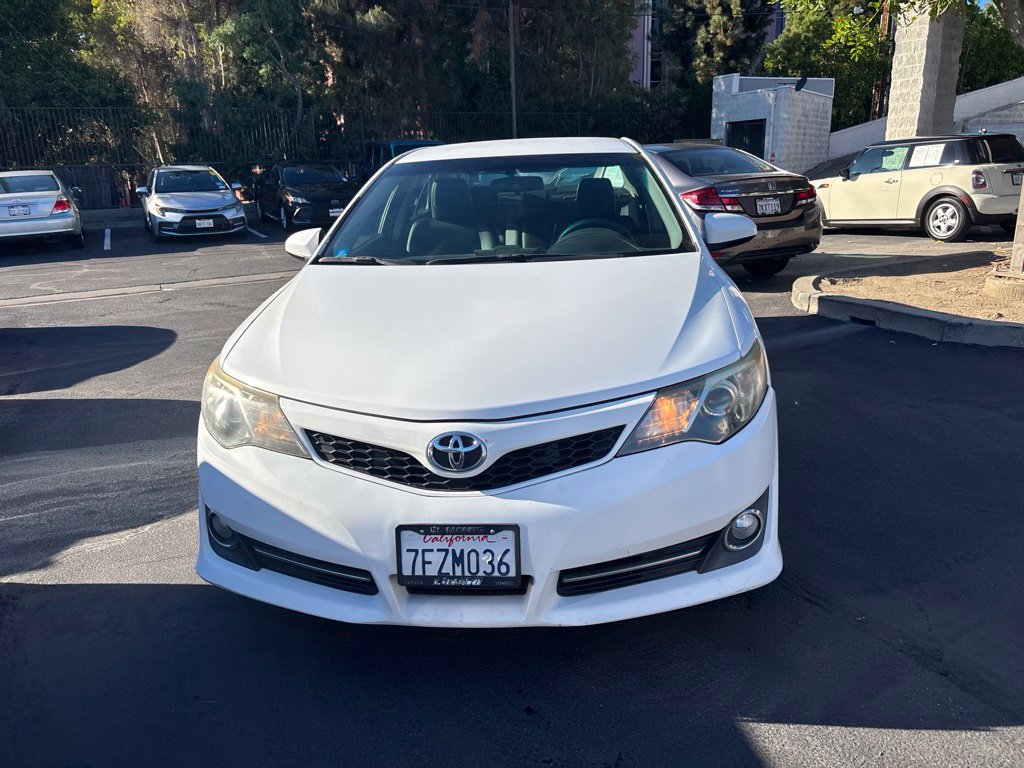 Used 2014 Toyota Camry SE FWD image 9