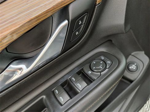 Used 2018 GMC Terrain SLE w/ Infotainment Package I image 17