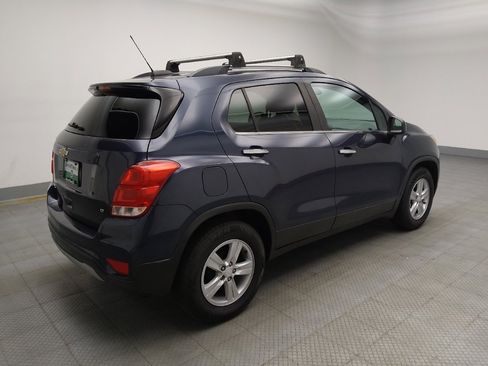 Used 2018 Chevrolet Trax LT w/ Sun & Sound Package FWD image 10