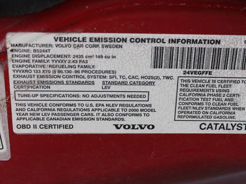 Used 2000 Volvo C70 LT FWD image 36
