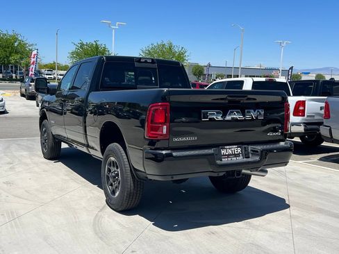 New 2025 RAM 2500 Laramie w/ Towing Technology Group AWD/4WD image 32