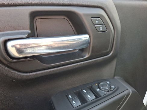 Used 2023 Chevrolet Silverado 1500 Custom image 22