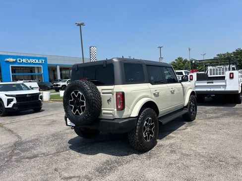 Used 2025 Ford Bronco Outer Banks AWD/4WD image 3