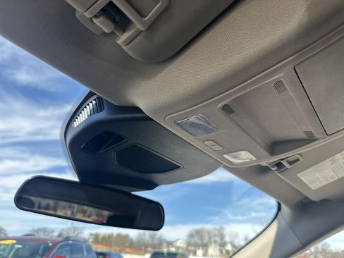 Used 2020 Ford Escape SE image 29