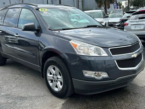 Used 2012 Chevrolet Traverse LS FWD image 4