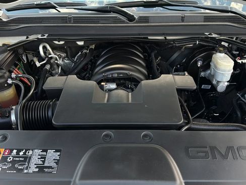 Used 2019 GMC Yukon XL Denali w/ Denali Ultimate Package AWD/4WD image 38