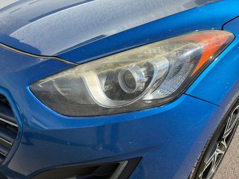 Used 2017 Hyundai Elantra GT image 9