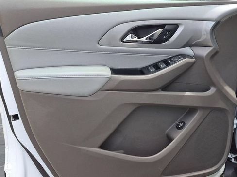 Certified 2019 Chevrolet Traverse LT w/ LPO, Floor Liner Package AWD/4WD image 20