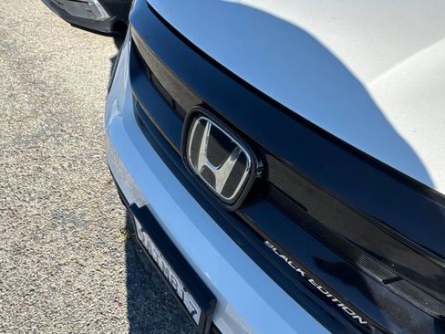 Used 2022 Honda Pilot Black Edition image 7