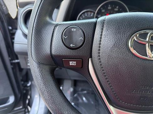 Used 2016 Toyota RAV4 LE FWD image 15