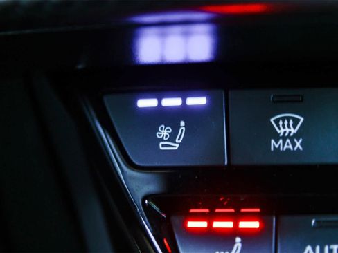 Used 2024 Audi RS e-tron GT w/ Carbon Performance Package image 25