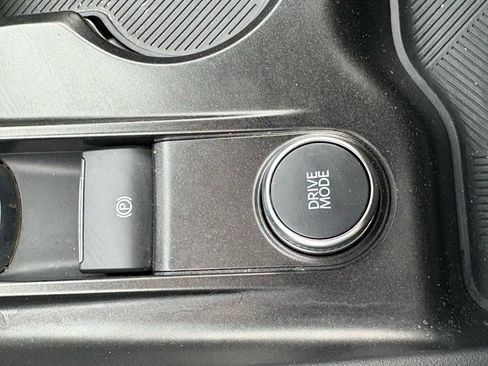 Used 2025 Ford Explorer ST-Line w/ Premium Package image 28