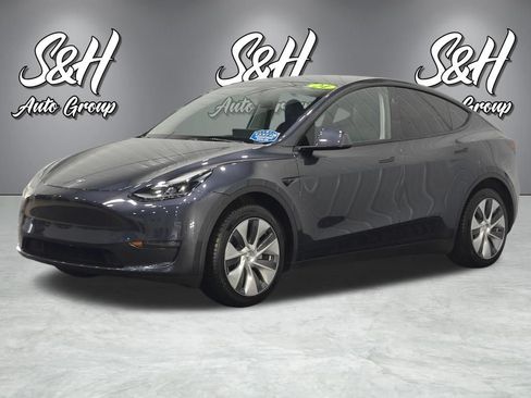 Used 2024 Tesla Model Y Long Range AWD/4WD image 10