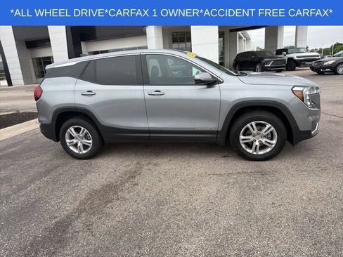 Used 2023 GMC Terrain SLE AWD/4WD image 13
