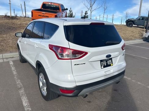 Used 2015 Ford Escape SE image 8