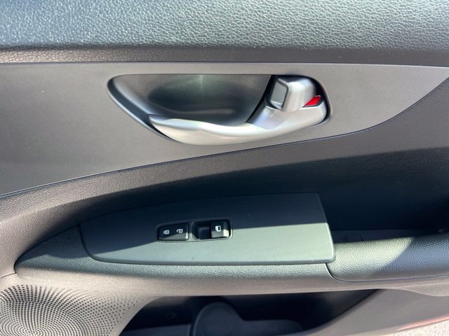 Used 2020 Kia Forte Sedan FWD image 28