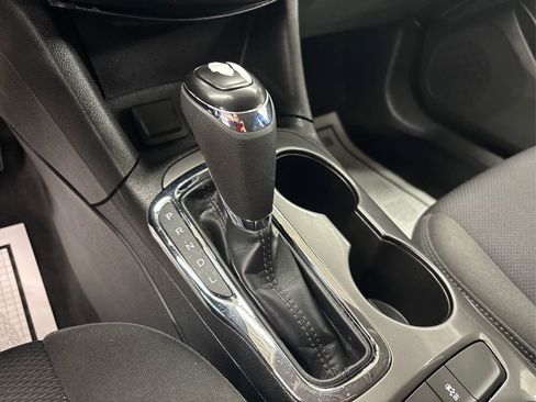 Used 2017 Chevrolet Cruze LT w/ Convenience Package image 29