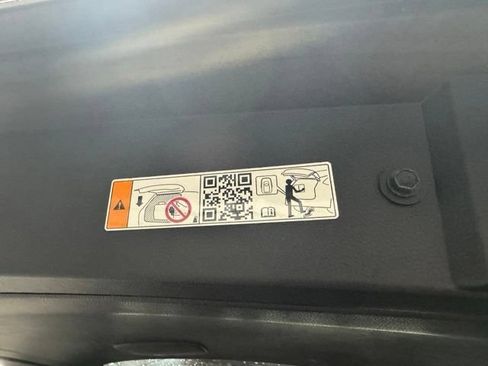 Certified 2025 Toyota Highlander Platinum AWD/4WD image 36