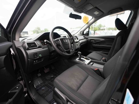 Used 2019 Honda Ridgeline Sport image 8