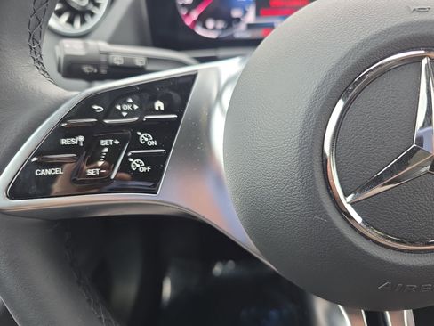 Certified 2025 Mercedes-Benz GLA 250 4MATIC image 17