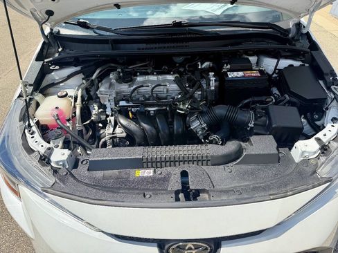 Used 2022 Toyota Corolla LE FWD image 15
